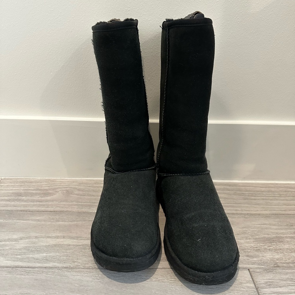 Women’s tall Ugg boots